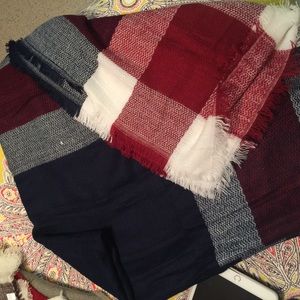 Square blanket scarf